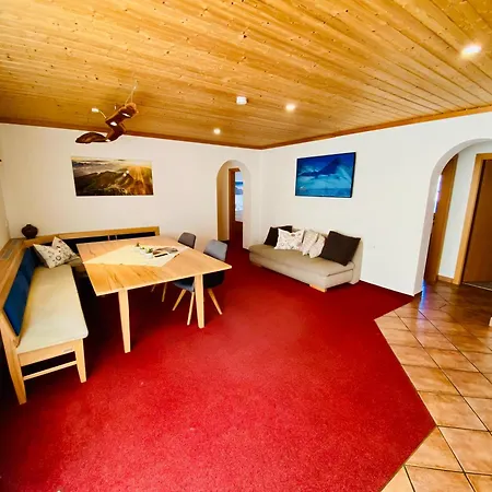 Haus Plattenkar Apartmán *